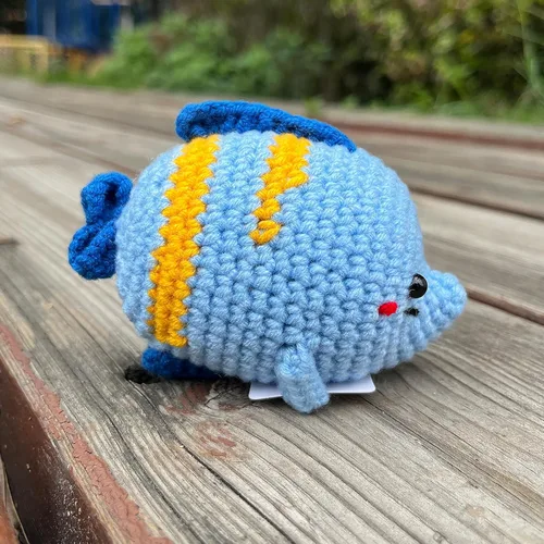 Miniatura 2 de Regalos de peces de ganchillo, apoyo emocional de peces positivos, lindos y divertidos, decoración de escritorio de oficina para ella, mujeres