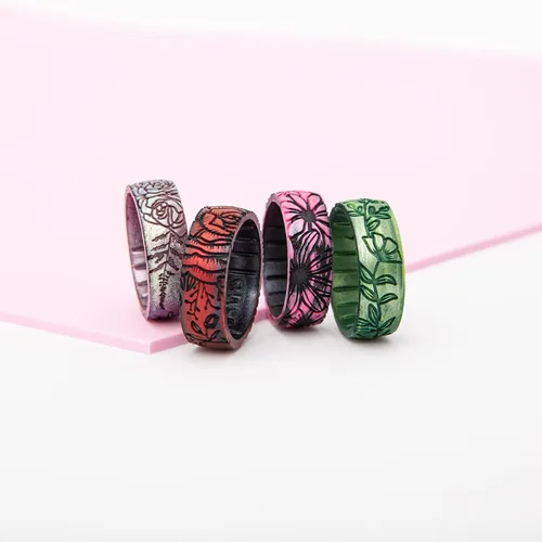 Miniatura 3 de Enso Rings Anillos de silicona florales grabados, diseño cómodo y flexible, colección de primavera