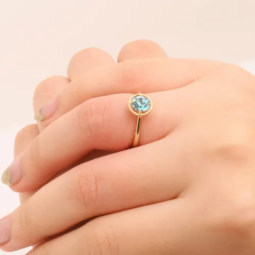 Miniatura 3 de Tienda Collection 10k Gold Imported Crystal March Birthstone Ring