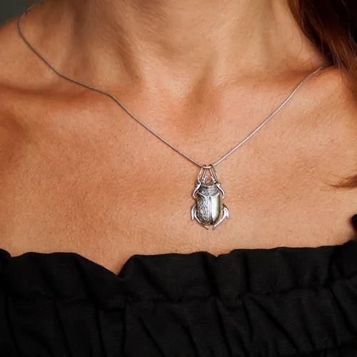 Miniatura 4 de 925 Sterling Silver Egyptian Scarab Beetle Necklace - Attract Money Wealth Amulet - Ancient Egypt Good Luck Talisman - Realistic Detailed Bug