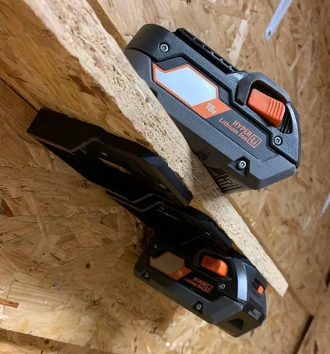 Miniatura 4 de Soporte de batería StealthMounts compatible con Ridgid 18V (paquete de 12) - Negro Soportes de batería StealthMounts Fabricado en el Reino Unido