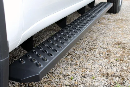 Miniatura 4 de Raptor Series Estribos escalones de 6.5 pulgadas de ancho con agarre de diente de sierra de aluminio negro compatible con Crew Cab 2019-2026