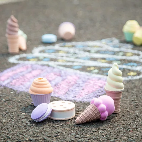Miniatura 7 de Melissa & Doug Juego de tiza para helados y pasteles para niños, tiza de banqueta para niños de 3 años en adelante