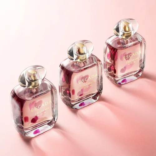 Miniatura 7 de Escada Celebra N.o.w Eau De Parfum - Notas de vainilla, magnolia y jengibre