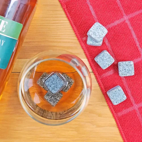 Miniatura 5 de Piedras de whisky de granito, juego de 9 rocas refrescantes reutilizables con bolsa de almacenamiento, enfriador de bebidas para whisky, bourbon