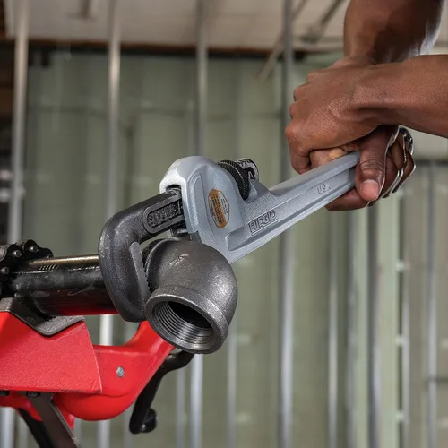 Miniatura 9 de RIDGID 31110 Modelo 836 Llave de tubería de plomería recta de aluminio de 36 pulgadas, plata, fabricada en los Estados Unidos