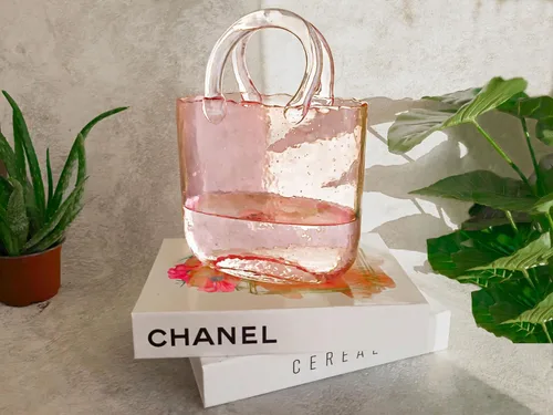 Miniatura 8 de OLEEK Jarrón de Cristal Hecho a Mano en Forma de Bolso para Flores y Bebidas - 10 pulgadas - Lindo Centro de Mesa Rosa y Pecera - Florero Único
