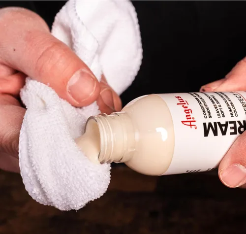 Miniatura 6 de Angelus Bálsamo de cuero crema para zapatos de 4 oz - Acondiciona y restaura botas de cuero, muebles, chaquetas, zapatos, bolsos y más, Neutro