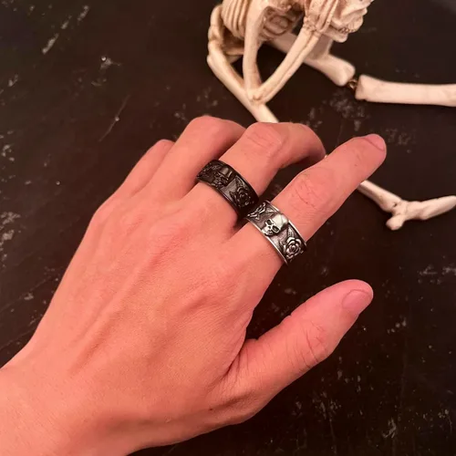 Miniatura 4 de Anillos de calavera gótica vintage para hombres y mujeres, acero inoxidable, ónix negro, anillo de póquer, anillo de esqueleto plateado
