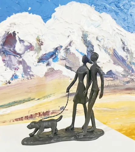 Miniatura 6 de Escultura de hierro fundido para pareja y perro, decoración romántica de arte de metal, estatua de amor familiar, regalos para amantes de los perros