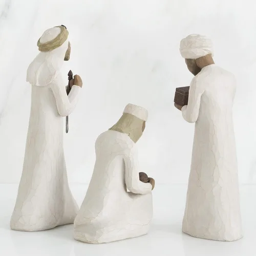 Miniatura 3 de Willow Tree Los Tres Reyes Magos, Siguen una Estrella para Encontrar la Luz del Mundo, Conjunto de Figuras Caminando, Inclinándose, Arrodilladas