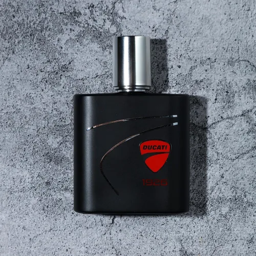 Miniatura 2 de Ducati Fragancia 1926 para hombre, perfume aromático Fougere infundido con mandarina y bergamota, y mezclado con notas de lavanda, para hombres