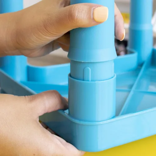 Miniatura 6 de Humble Crew Juego de mesa y 4 sillas para niños, Mesa amarilla con sillas - Mesa de actividades para niños pequeños resistente para tiempo de juego
