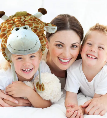 Miniatura 9 de Puzzled - Sombrero de mapache marrón de peluche - Sombrero súper suave y cálido con orejeras, gorro de invierno acogedor de forro polar para niños