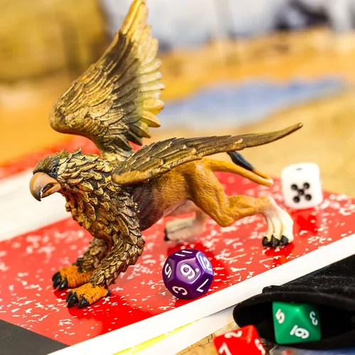Miniatura 7 de Safari Ltd. Figura de Griffin – Figura detallada de plástico de 4.25 pulgadas – Majestuosa criatura mítica juguete de juego para niños, niñas