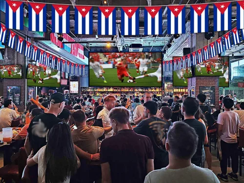 Miniatura 5 de Bandera de cuerda en forma de banderín de Cuba - 38 banderas, 42 pies de pequeñas mini banderas cubanas en guirnalda para decoración de país