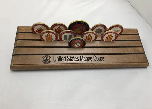 DECOMIL - Soporte para monedas de desafío, vitrina de monedas de 4 filas, soporte de exhibición de monedas con emblema de las fuerzas armadas Cuerpo