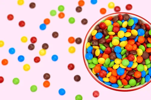 Miniatura 3 de M&M's - Paquetes de chocolate con leche de tamaño divertido (paquete de 60) (aproximadamente 2.2 libras)
