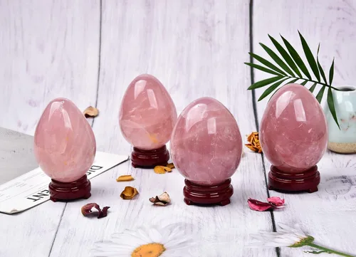 Miniatura 7 de AMOYSTONE Huevo de cristal de cuarzo rosa natural grande para curación y práctica de reiki, piedra de decoración del hogar con base, 3-3.5 pulgadas