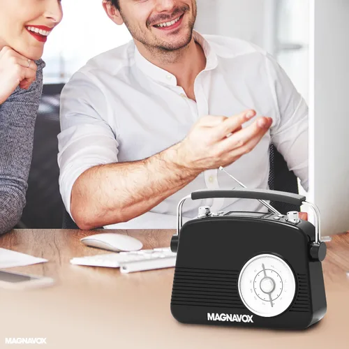 Miniatura 7 de Magnavox Reloj despertador doble retro con radio FM, tecnología inalámbrica Bluetooth, pantalla LCD, temporizador de repetición y sueño, ideal