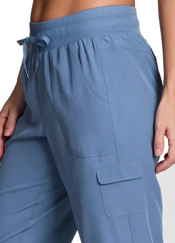 Miniatura 41 de RBX - Pantalón capri deportivo con cordón,ligero, con bolsillos y estilo cargo, para mujer