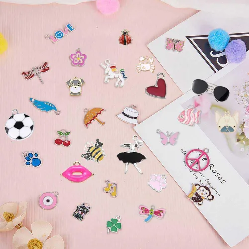 Miniatura 4 de SUNNYCLUE 1 caja de 30 estilos, 30 piezas de dijes esmaltados surtidos chapados en plata, unicornio, animales, corazón, flor, joyería, colgantes