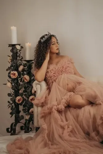 Miniatura 6 de UZN Vestidos de maternidad de tul con hombros descubiertos para sesión de fotos, batas largas hinchadas, vestido de embarazo transparente para baby