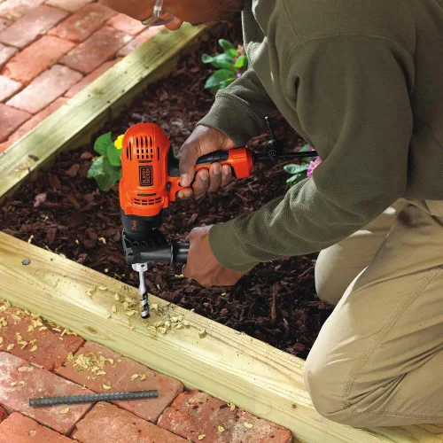 Miniatura 2 de BLACK+DECKER Taladro eléctrico, 1/2 pulgada, 7.0 amperios con kit para colgar cuadros MarkIT (DR560 y BDMKIT101C)