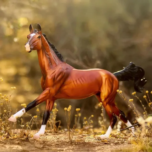 Miniatura 3 de Breyer Figura de caballo Adamek Akhal-Teke 1861, marrón, 00
