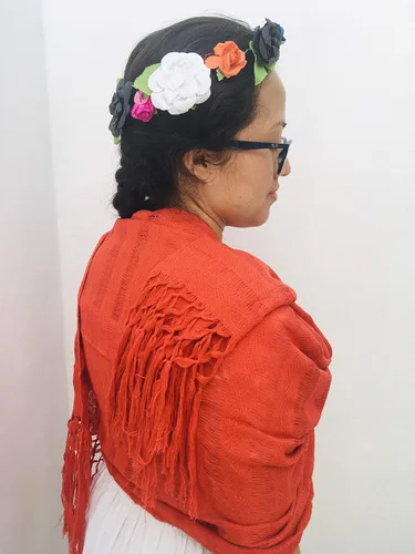 Miniatura 7 de Typical Mexican orange Rebozo 2.4 meters 95 inches (including fringes) modelo deshilado