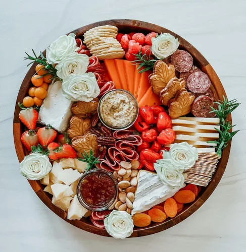 Miniatura 6 de 34 Degrees Rosemary Crisps Galletas finas ligeras y crujientes para embutidos, tablas de queso y entretenimiento, paquete individual (4.5 onzas)