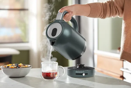 Miniatura 3 de KitchenAid Hervidor eléctrico de 1.7 litros, KEK1701, negro mate
