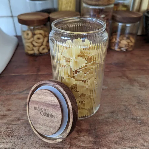 Miniatura 7 de Mason & Fable Tarro de vidrio acanalado, apilable y hermético, tapa de madera, recipiente de almacenamiento para galletas, golosinas, té o azúcar