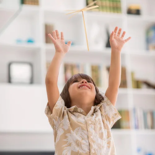 Miniatura 3 de Zerodeko 20 piezas de bambú libélula niños juguetes al aire libre volando juguetes regalos de fiesta niños tirar y atrapar juguete ejercicio volador