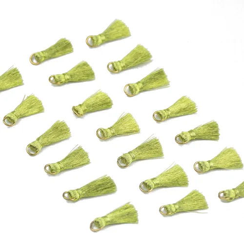 Miniatura 8 de 50 piezas de 0.8 pulgadas (0.8 in) mini borla suave hecha a mano de hilo sedoso con anillo de salto dorado dorado para mujer, aretes para hacer