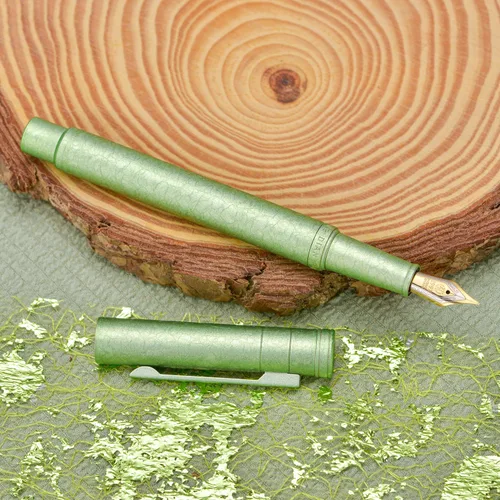 Miniatura 7 de Hongdian 1851 Forest - Pluma estilográfica de punta media, diseño clásico con convertidor y estuche de metal, flores de hielo verde manzana