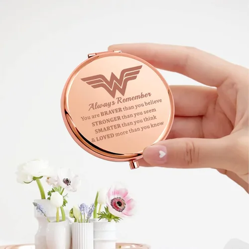 Miniatura 3 de KEYCHIN Heroine - Espejo de bolsillo para fanáticos de Diana, regalo You are Braver Stronger Smarter Than You Think Heroine - Espejo compacto
