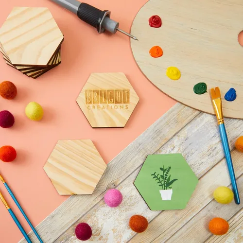 Miniatura 2 de Paquete de 15 recortes hexagonales de madera sin terminar para manualidades, 1/4 pulgadas de grosor para quemar madera, grabado (3.27 x 4.88 x 5.91)