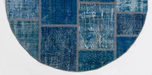 Miniatura 3 de Round Handmade Vintage Turkish Patchwork Rug, Circular Modern Re-Dyed Patchwork Carpet. D391