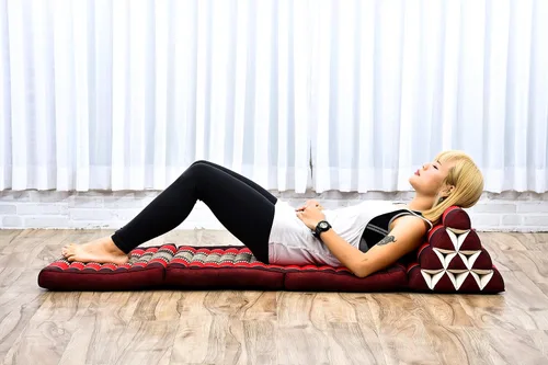 Miniatura 5 de Leewadee - Cómodo colchón japonés para piso - Cama tailandesa para piso con cojín triangular - Colchón futón - Estera de masaje tailandesa, 67 x 21