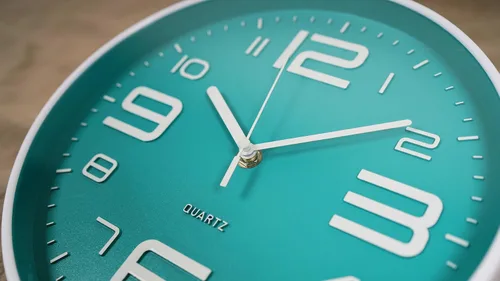 Miniatura 4 de Zaoniy Reloj de pared de cuarzo silencioso sin tictac con número 3D grande, diseño moderno, movimiento de barrido silencioso, decorativo para Verde