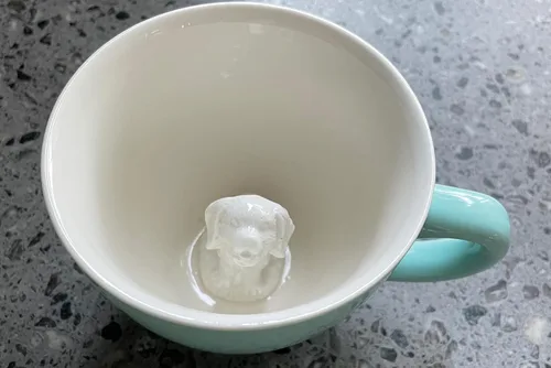 Miniatura 3 de Creature Cups - Taza de cerámica con diseño de perro (11 onzas, exterior verde agua) - Taza con animal 3D oculto en su interior - Taza de cachorro