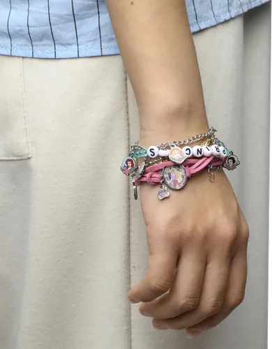 Miniatura 3 de Juego de pulseras de princesa Disney (juego de 4), Zinc, Sin gemas.
