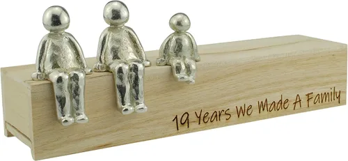 Idea del 19º aniversario – 19 años hicimos un adorno de metal familiar – Elige tu combinación familiar (1 niño)