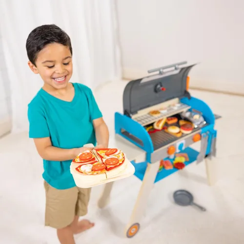 Miniatura 8 de Melissa & Doug Parrilla de barbacoa de madera de lujo, ahumador y horno de pizza, comida de juguete y accesorios de cocina para niños, juguetes