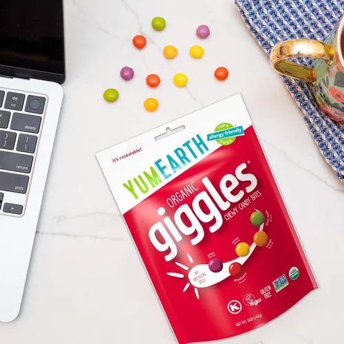 Miniatura 6 de YumEarth Organic Giggles - Caramelos masticables, aptos para alérgicos, sin colorantes, sabores artificiales, OMG ni gluten, bocadillos veganos
