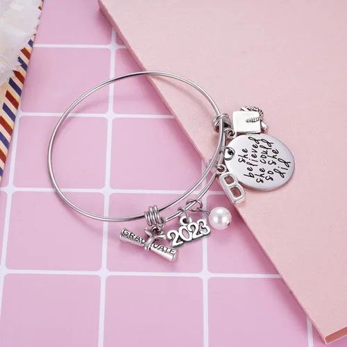 Miniatura 3 de Ukodnus Regalo de graduación de clase 2023, pulsera de graduación para adultos mayores 2023, regalos de graduación inspiradores para ella, 26