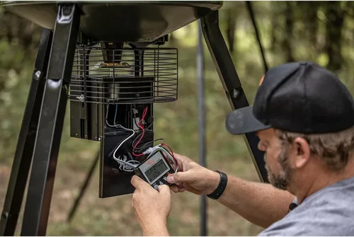 Miniatura 5 de WILDGAME INNOVATIONS Trophy Hunter - Kit de alimentador digital de 12 V, resistente a la intemperie, duradero, fácil de usar, unidad de control