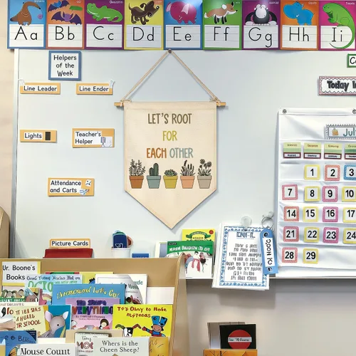 Miniatura 3 de Letrero de pared para aula, regalo para profesores, decoración inspiradora de vuelta a la escuela, bandera de pared con texto en inglés "Let's Root