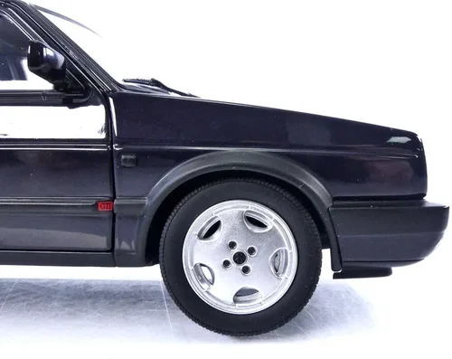 Miniatura 6 de Norev 1991 Golf GTI Fire and Ice Dark Purple Metálico 1/18 Diecast Model Car 188558